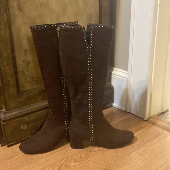 Adrienne Vittadini Shoes - ADRIENNE Vittadini Brown Tall Boots • Size 9.5m